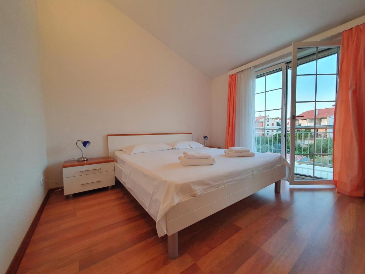Apartments Renato Zadar Bagian luar foto