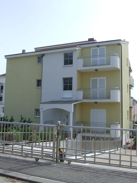 Apartments Renato Zadar Bagian luar foto